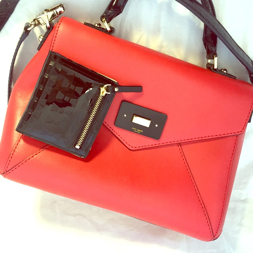 Lightly Used Kate Spade Bag and Matching Wallet!